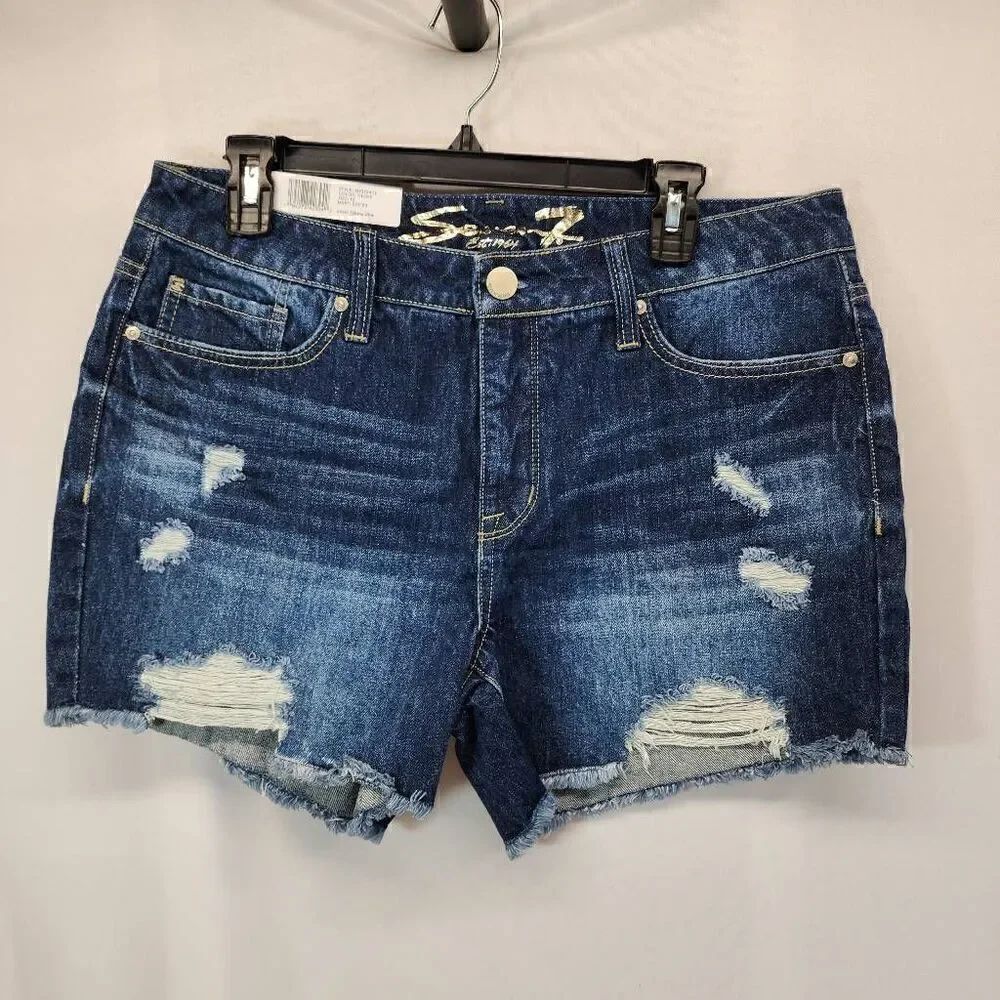 Seven7 Size 10 Women's Weekend Shorts Fray Hem Denim NWT K2